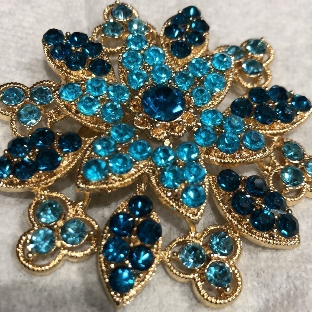 Brooch flowers gemstone , crystals - Picture 3 of 4